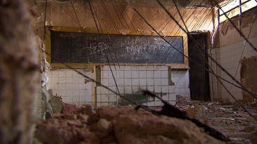 Bild: SWR Zerstörter Klassenraum in einer Schule in Rio de Janeiro