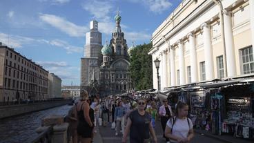 Russland: Nach St. Petersburg kommen außer den russischen Urlaubern, vor allem Touristen aus China, dem Iran, Indien oder Pakistan.