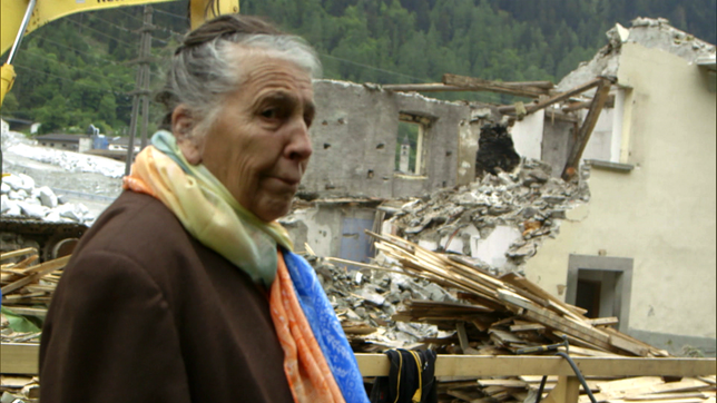 Schweiz: Die Alpen bröckeln – Elvira Salis muss ihr 345 Jahre altes Haus abreißen lassen