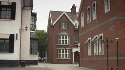 "Thames Town" orientiert sich am britischen Baustil. In die Geschäftspassagen aber sind nie Unternehmen eingezogen.