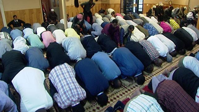 Betende in Moschee