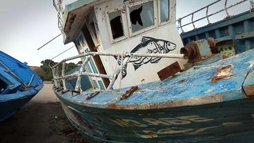 Bild: SWR kaputtte Flüchtlingsboote