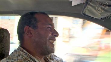 Da lacht Taxifahrer Walid