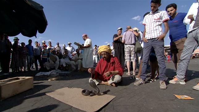 Auf dem legendären Platz von Marrakesch Dejmaa-el-Fna