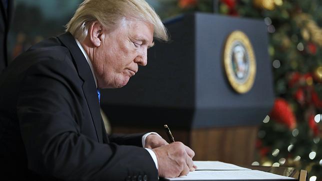 US-Präsident Trump unterzeichnet die Jerusalem-Entscheidung