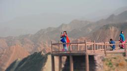 Weiter geht es zu den bunten Bergen im Zhangye Danxia National Geopark in Gansu.