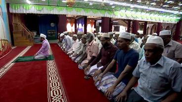 Gebet in der Gemeinde der Sufis.
