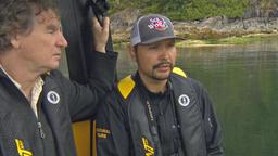 Der ARD Korrespondent Markus Schmidt im Gespräch mit dem Häuptling der First Nations Mike Willy.