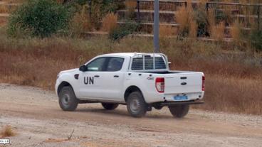 UN-Auto auf einem Sandweg