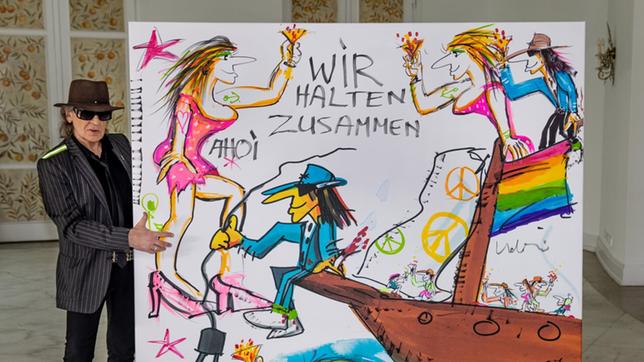 Bild: ARD/Tine Acke Udo Lindenberg versteigert sein Bild "Wir sitzen alle in einem Boot" beim ARD-Benefiz-Tag