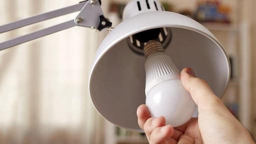 Video: Strom sparen mit LED-Lampen - ARD-Buffet - ARD | Das Erste