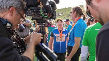 Bild: megaherz/Johannes Holland Silke Aulhorn im Ziel der Marathon-Staffel