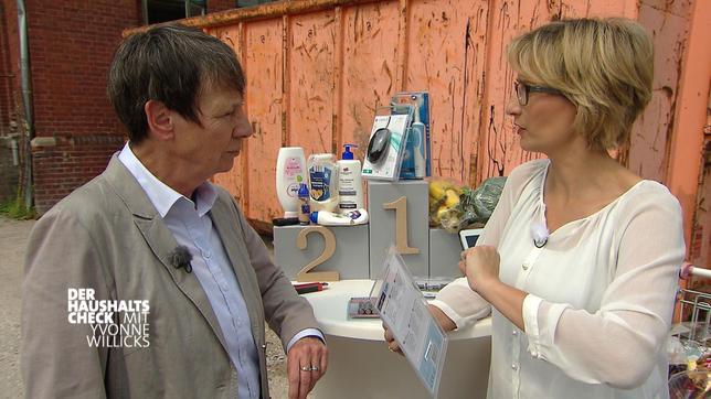 Bild: WDR Yvonne Willicks im Interview mit Umweltministerin Barbara Hendricks