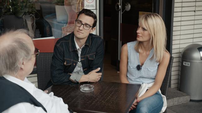 Bild: WDR/SWR/ARD/Bilderfest Die Reporter Niko Wirth und Lisa Weitemeier fragen nach: Wie pflegt man die Beziehung zu geliebten Menschen und warum sind manche Menschen trotz Freiheit einsam?