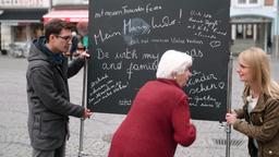 Was ist eigentlich wirklich wichtig im Leben? Straßenaktion mit den Reportern Lisa und Niko.