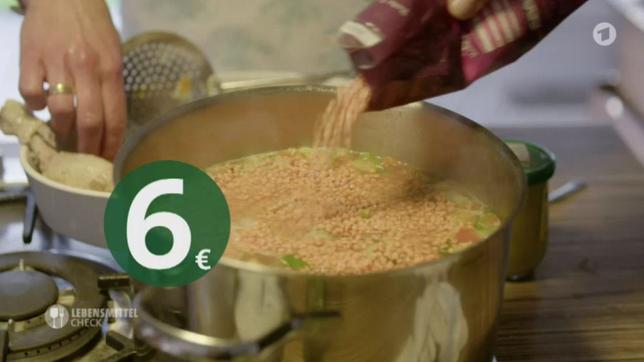 Bild: NDR Tim Mälzers Linsensuppe