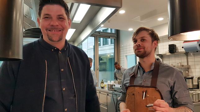Bild: NDR Tim Mälzer und Koch Benjamin Brüning