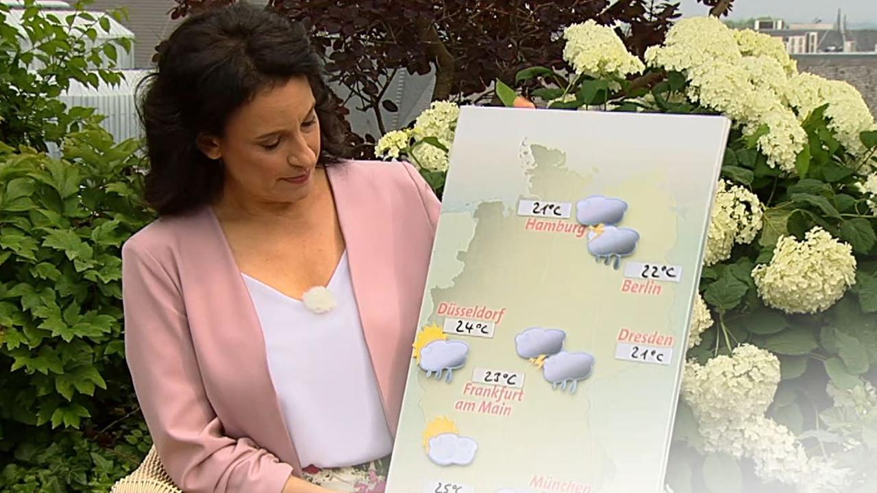 Preiss  nackt Laura Zwei Britische