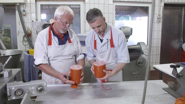 Bild: SWR Der Billig-Bierschinken sieht einwandfrei aus.