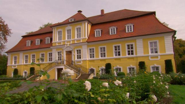 Bild: rbb/LOOK! Filmproduktion Familienschloss in Döbbelin bei Stendal.