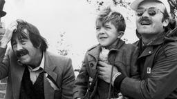  Günter Grass, David Bennent und Regisseur Volker Schlöndorff während einer Drehpause zum Film "Die Blechtrommel"