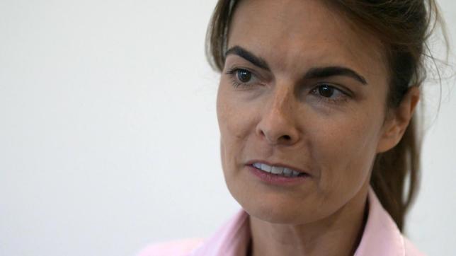 Bild: NDR/Doclights GmbH 2019 Dr. Ilka Jopp hat sich auf Tierchirurgie spezialisiert.