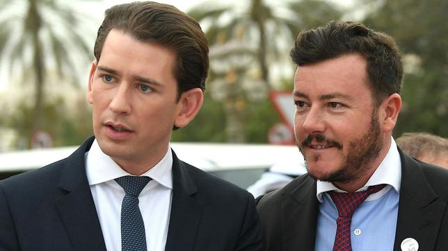 Bild: WDR/picture alliance/APA/picturedesk.com/Helmut Fohringer Der österreichische Immobilien-Investor René Benko mit Bundeskanzler Sebastian Kurz.