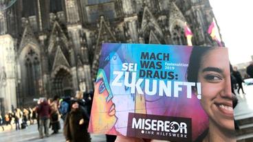 Bild: WDR/Klaus Nelissen Plakat der Misereor Fastenaktion mit der Aufschrift "Mach was draus: Sei Zukunft!"