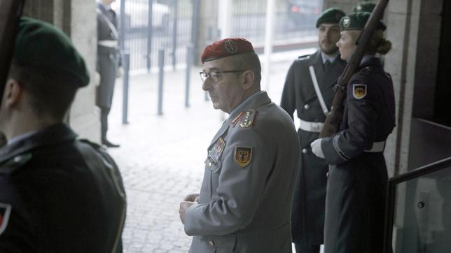 Carsten Breuer ist seit März 2023 der 17. Generalinspekteur der Bundeswehr und damit oberster Soldat der Bundesrepublik Deutschlands.