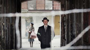 Bild: NDR/Anna Wloch Schauspieler Wojciech Zielinski als Mitglied von "Oneg Shabbat".