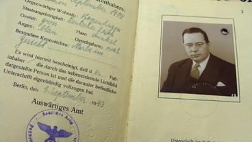 Bild: RB Duckwitz' Diplomatenpass aus dem Jahr 1943, dem Jahr der geplanten Deportation der dänischen Juden.