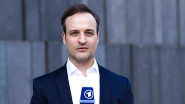 Bild: BR/Daniel Dzyak Der Film von Darko Jakovljevic zeigt auf, welchen Stellenwert Rechtsstaatlichkeit und Menschenwürde einnehmen, wenn es um den Umgang mit toten Geflüchteten und ihren Angehörigen geht. Bild: Darko Jakovljevic.