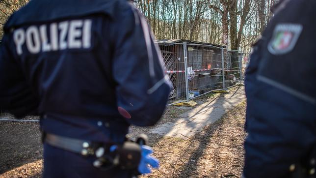Bild: WDR Die Polizei durchsuchte die Parzelle mehrfach.
