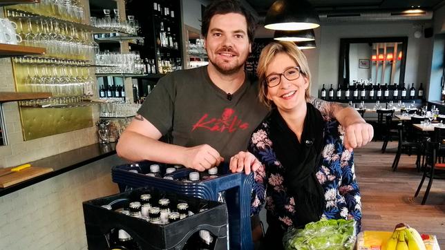 Bild: WDR/solis TV/Maziar Yazdkhasti Restaurantbesitzer Karl Romboy und Yvonne Willicks