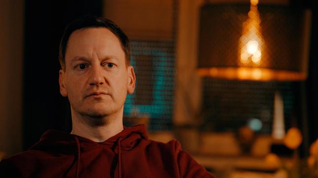Bild: Radio Bremen/Siri Klug Sein damaliger Freund Matthias Corssen glaubte erst an Niels Högels Unschuld und erfuhr dann, dass er selbst zum Opfer wurde.