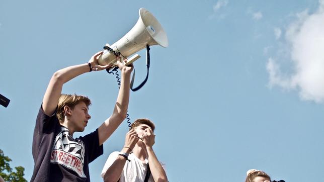 Bild: NDR/Lisa Hagen Seit Anfang des Jahres 2019 fordern "Fridays for Future"-Aktivisten Veränderungen in der deutschen Klimapolitik.
