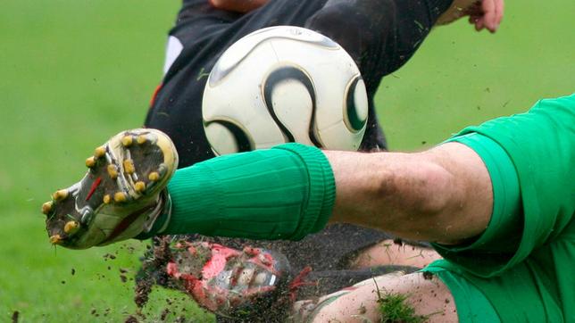 Trotz Ermittlungserfolgen in den vergangenen Jahren, bleibt Wettbetrug ein Problem im Fußball. (Archivfoto)