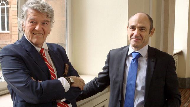Bild: WDR/Boris Fromageot/Boris Fromageot Wendelin von Boch (l) und Nicolas Luc Villeroy (r) sind in der 8. und 7. Generation im Unternehmen tätig.