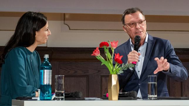 Bild: rbb/Thomas Ernst Pinar Atalay und Volker Herres