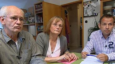 Bild: WDR Norbert und Ursula K. suchen Rat bei Schuldnerberater Ralf Berg (r).