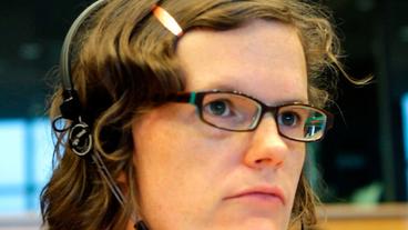 Bild: WDR/Harald Schmuck Johanna Kusch fordert neue Regeln bei der Unternehmensverantwortung