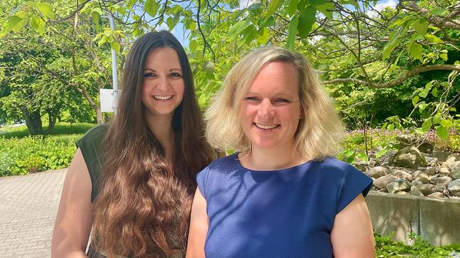 Bild: Uni Ulm/Vanessa Ihle Hannah Flach und Prof. Susanne Kühl