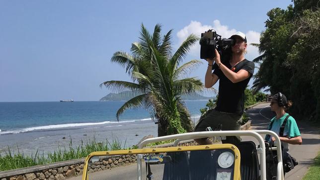 Bild: Bewegte Zeiten Filmproduktion GmbH/Stoeckle Dreharbeiten in Oman