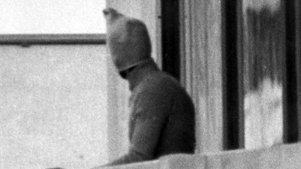 Ein vermummter arabischer Terrorist