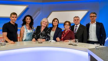 Bild: Vero Bielinski; WDR (Max Kohr); ZDF (Güner Yasemin Balci); dpa (Markus Hauschild); WDR (Max Kohr) Sandra Maischberger mit ihren Gästen.