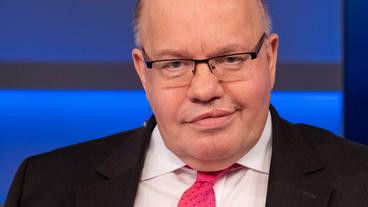 Bild: WDR/Oliver Ziebe Peter Altmaier