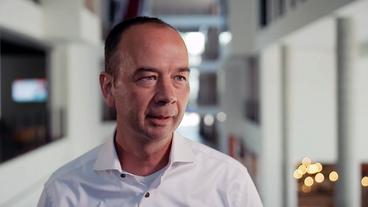 Bild: ARD Professor Olaf Stotz arbeitet an der Frankfurt School of Finance and Management in Frankfurt.