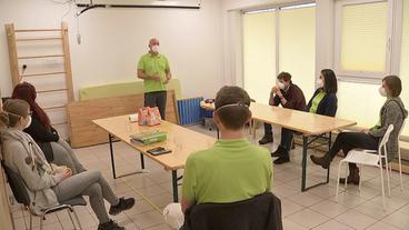 Bild: ARD Wieder Kurzarbeit in der Therapie-Praxis.