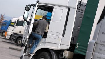 Bild: dpa Bildfunk/Uwe Anspach Lkw-Fahrer