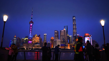 Bild: SWR Chinesische Großstadt bei nacht